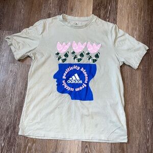 Green Adidas graphic T-shirt Tee